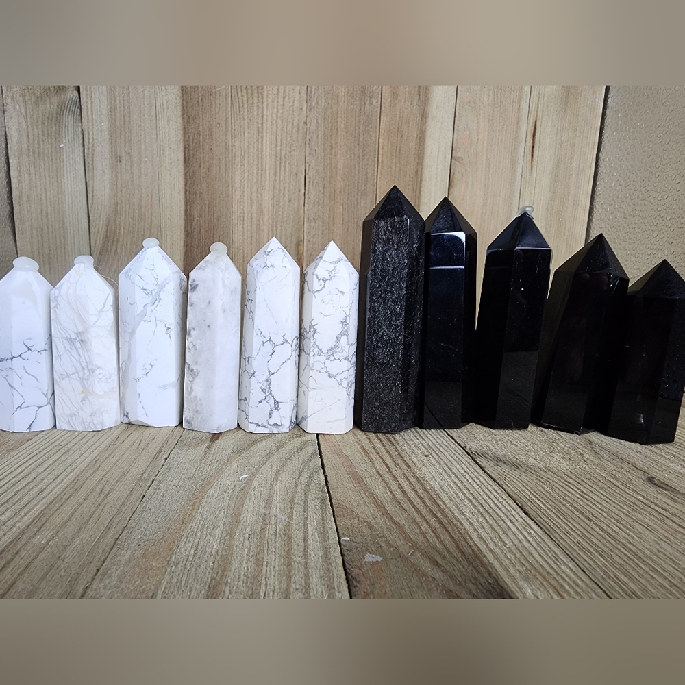 Obsidian and Howlite Tower Points